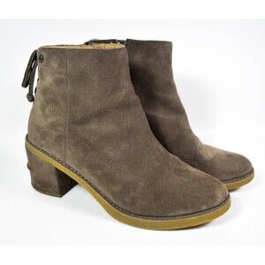 UGG Women's Brown Taupe Suede Corrine Ankle Boots Side Zip Size 9.5